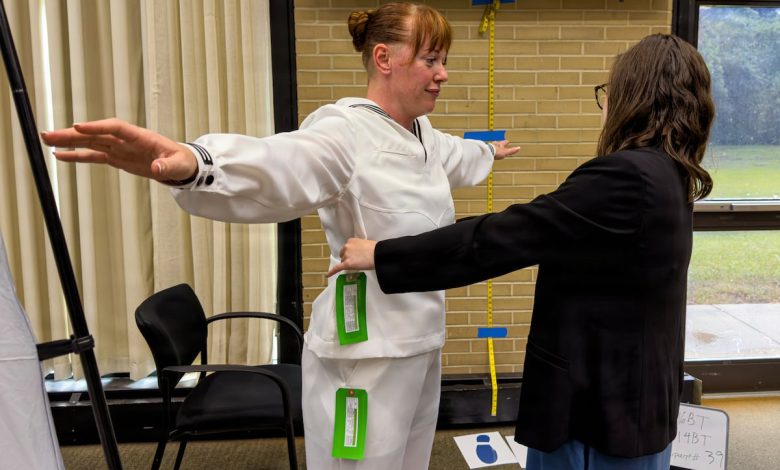 Navy works with 80 female sailors to evaluate future uniforms