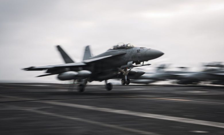 Navy not doing enough to study long-term brain damage in aviators, lawmakers say