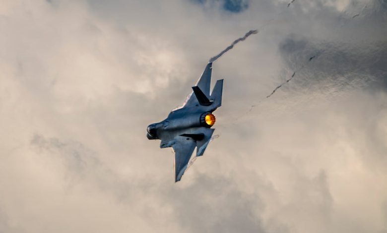 US clears way for .3 billion fighter jet sale to Saudi Arabia US clears way for .3 billion fighter jet sale to Saudi Arabia