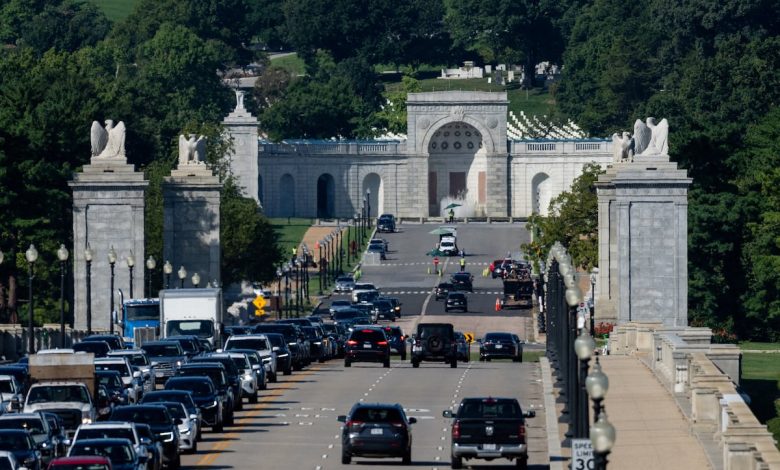 Triumphal arch in Washington to serve as military complex, Trump says